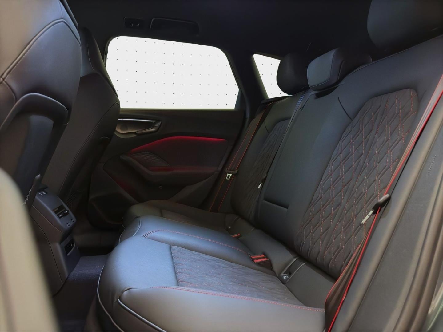 Bild über Audi S5 Avant TFSI 270 kW S tronic - für weitere Informationen kontaktieren Sie den Audi Partner