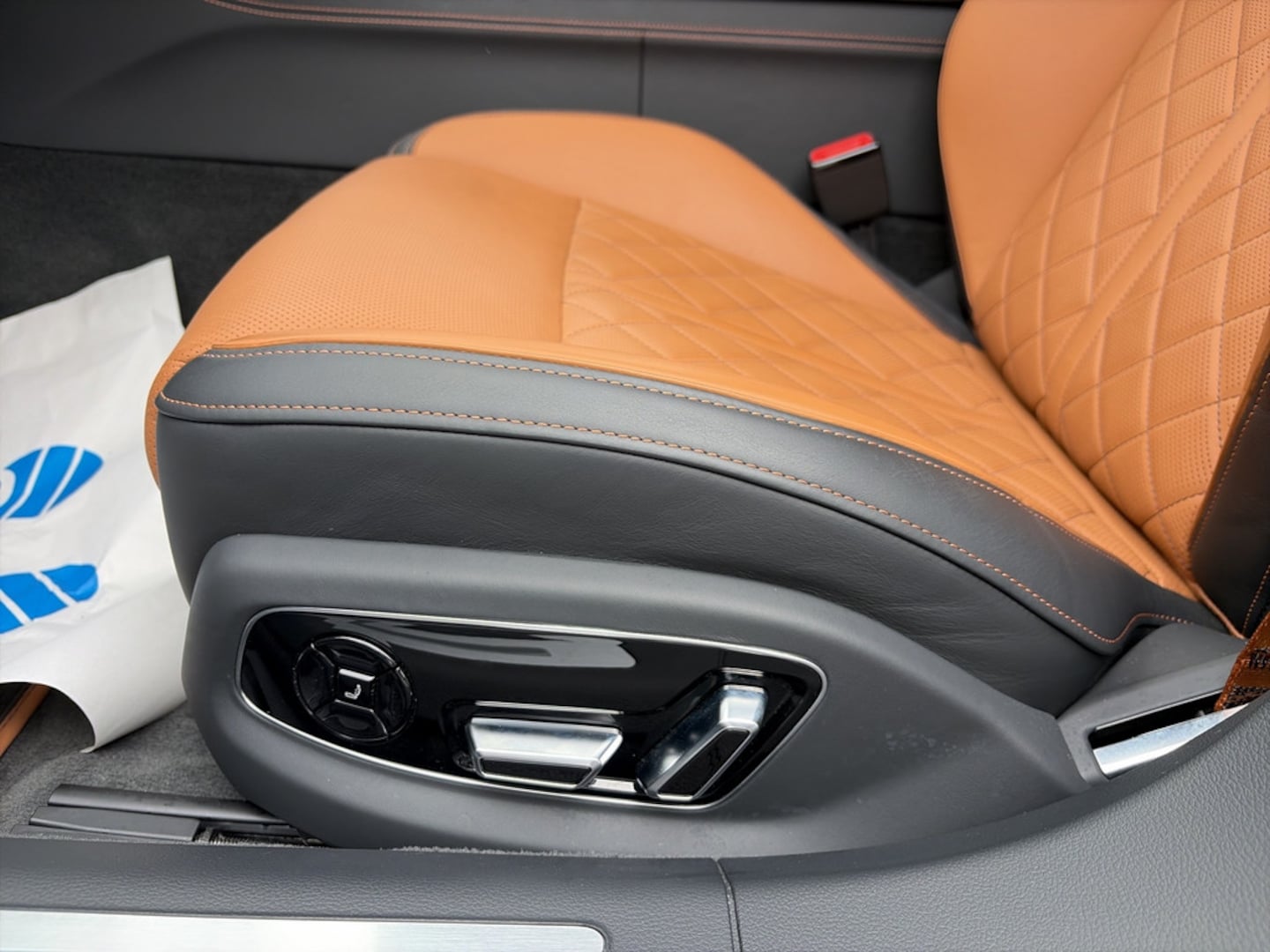 Bild über Audi A8 60 TFSI quattro tiptronic - für weitere Informationen kontaktieren Sie den Audi Partner