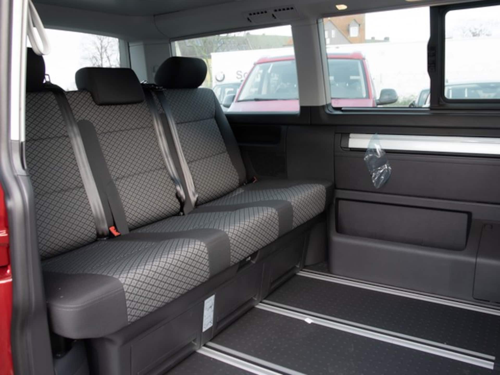 Volkswagen T6.1 California Beach