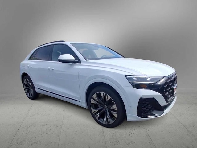 2026 Audi Q8