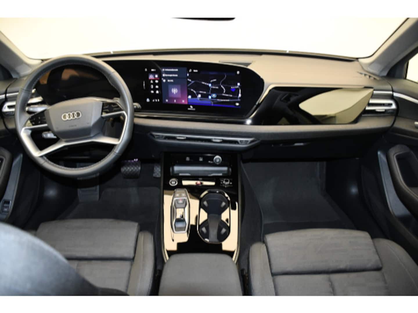 Bild über Audi A5 Avant TDI quattro 150 kW S tronic - für weitere Informationen kontaktieren Sie den Audi Partner