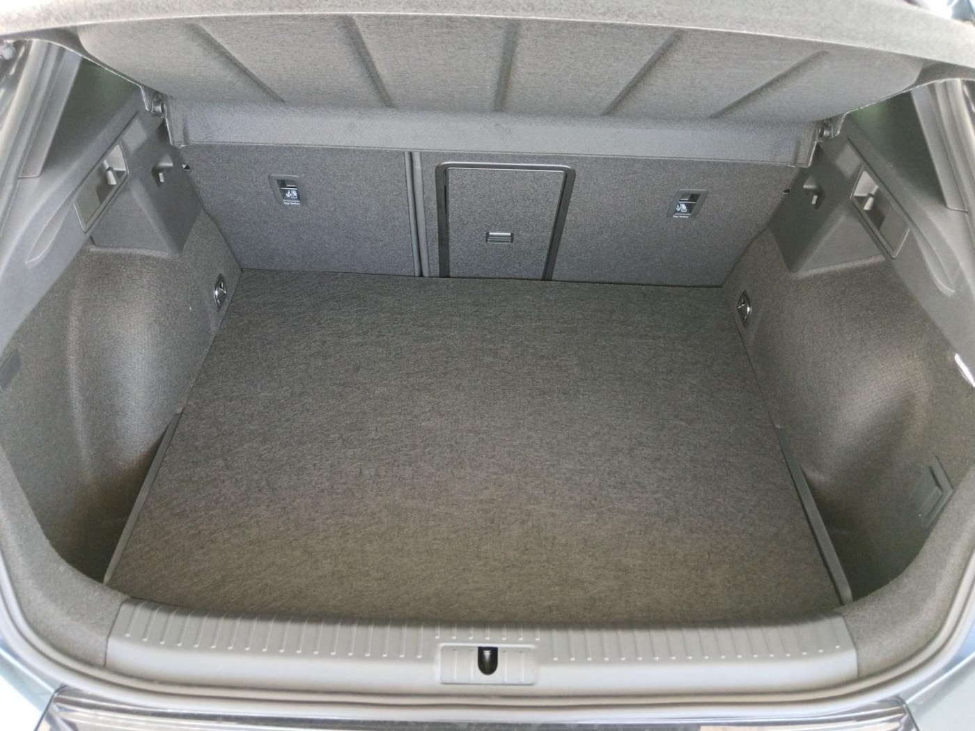 CUPRA Formentor 1.5 TSI e-Hybrid DSG 150 kW (204 CV) — photo 7