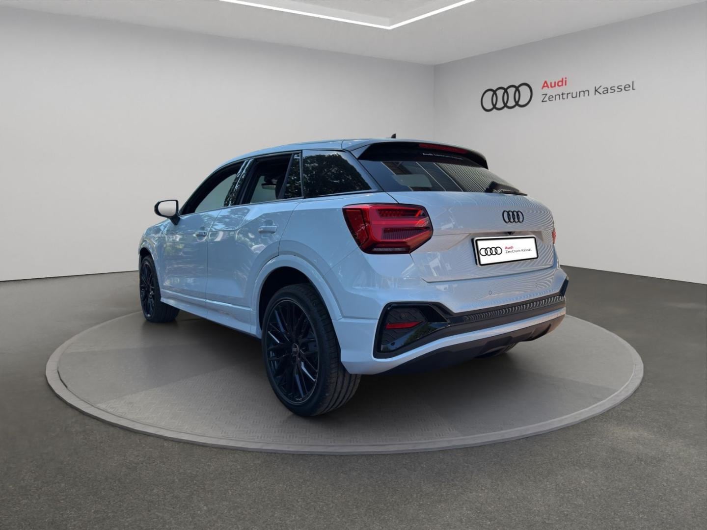 Bild über Audi Q2 S line 35 TFSI S tronic - für weitere Informationen kontaktieren Sie den Audi Partner