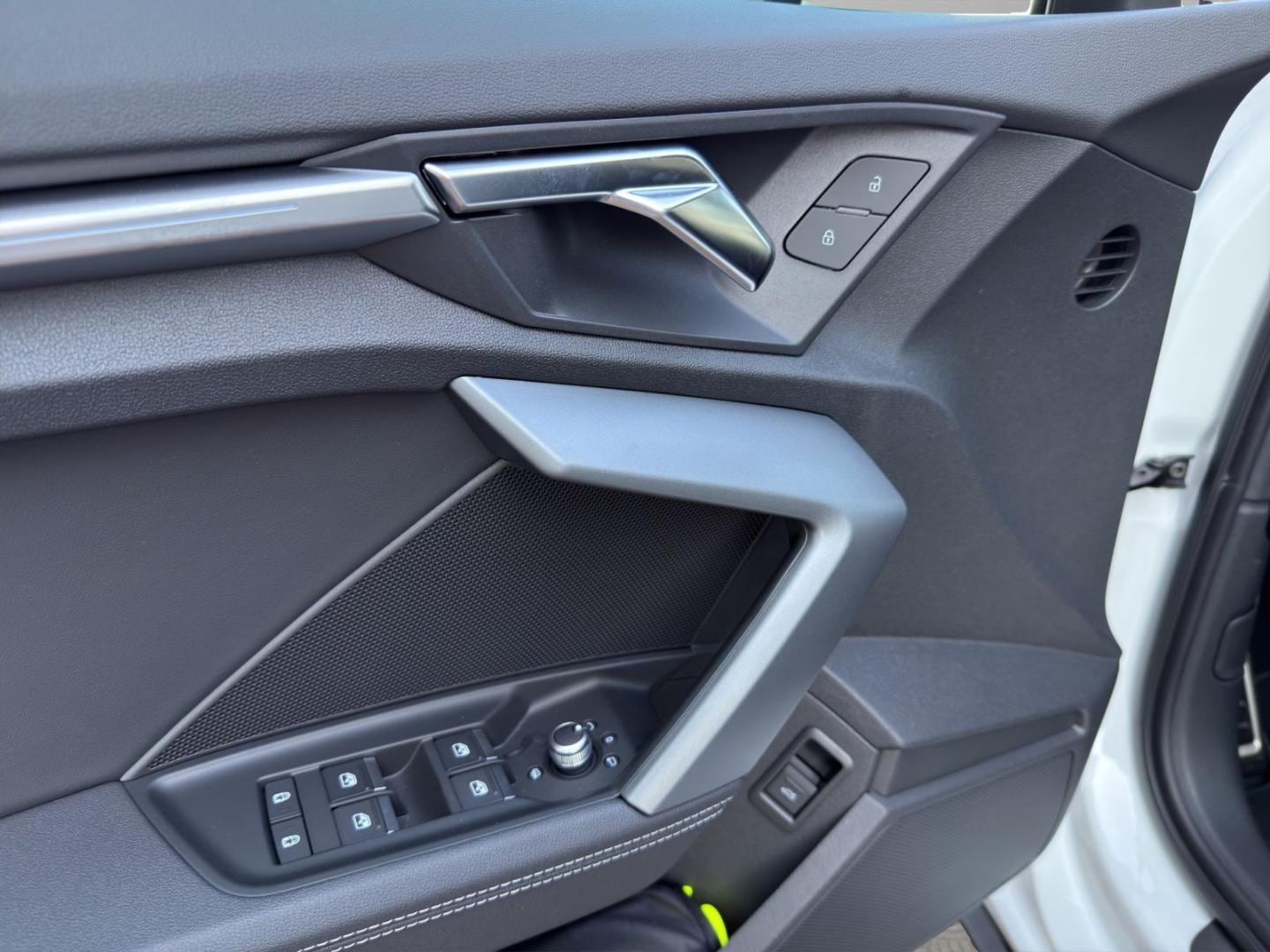 Bild über Audi A3 Limousine S line 35 TFSI 110(150) kW(PS) S tronic - für weitere Informationen kontaktieren Sie den Audi Partner