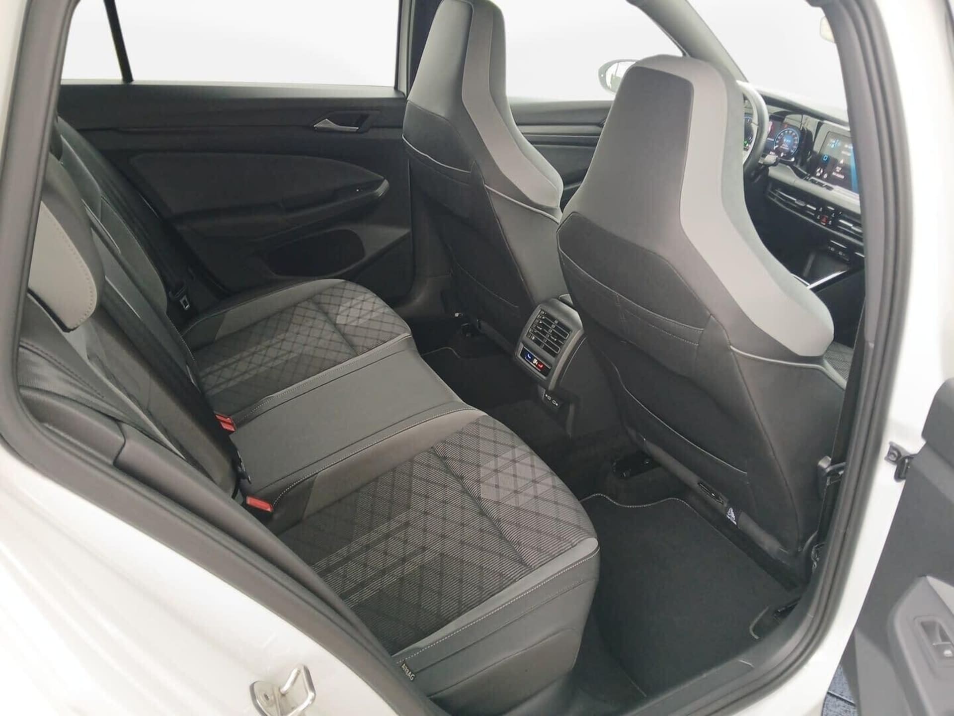 Volkswagen Golf Variant R-Line