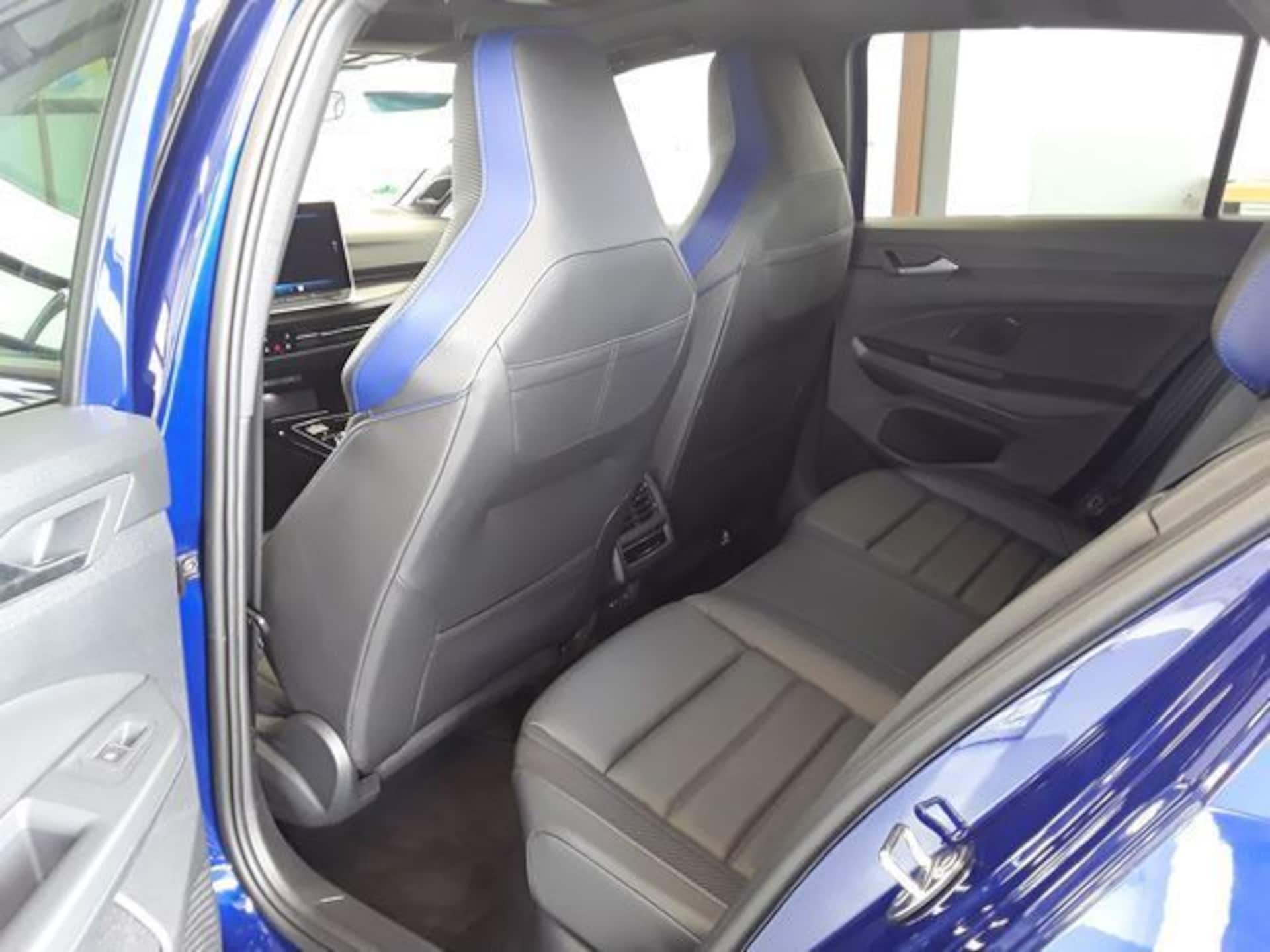 Volkswagen Golf R