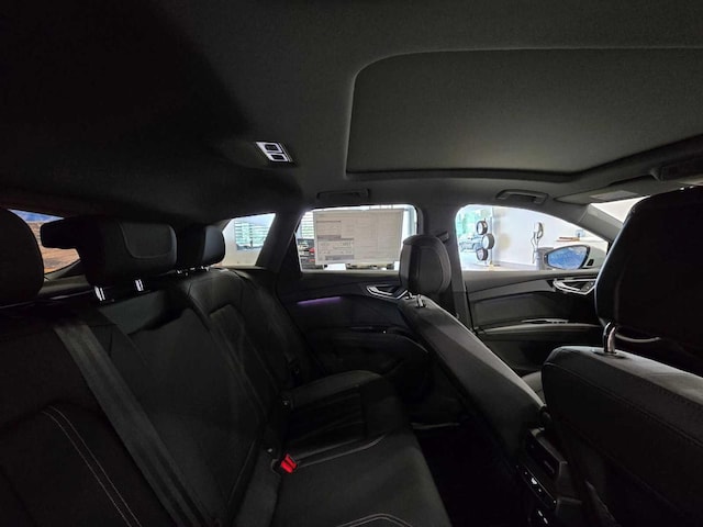 2024 Audi Q4 e-tron Premium Plus - Photo 18