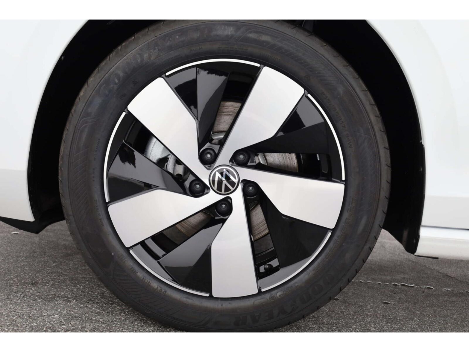 Volkswagen Passat – Bild 7