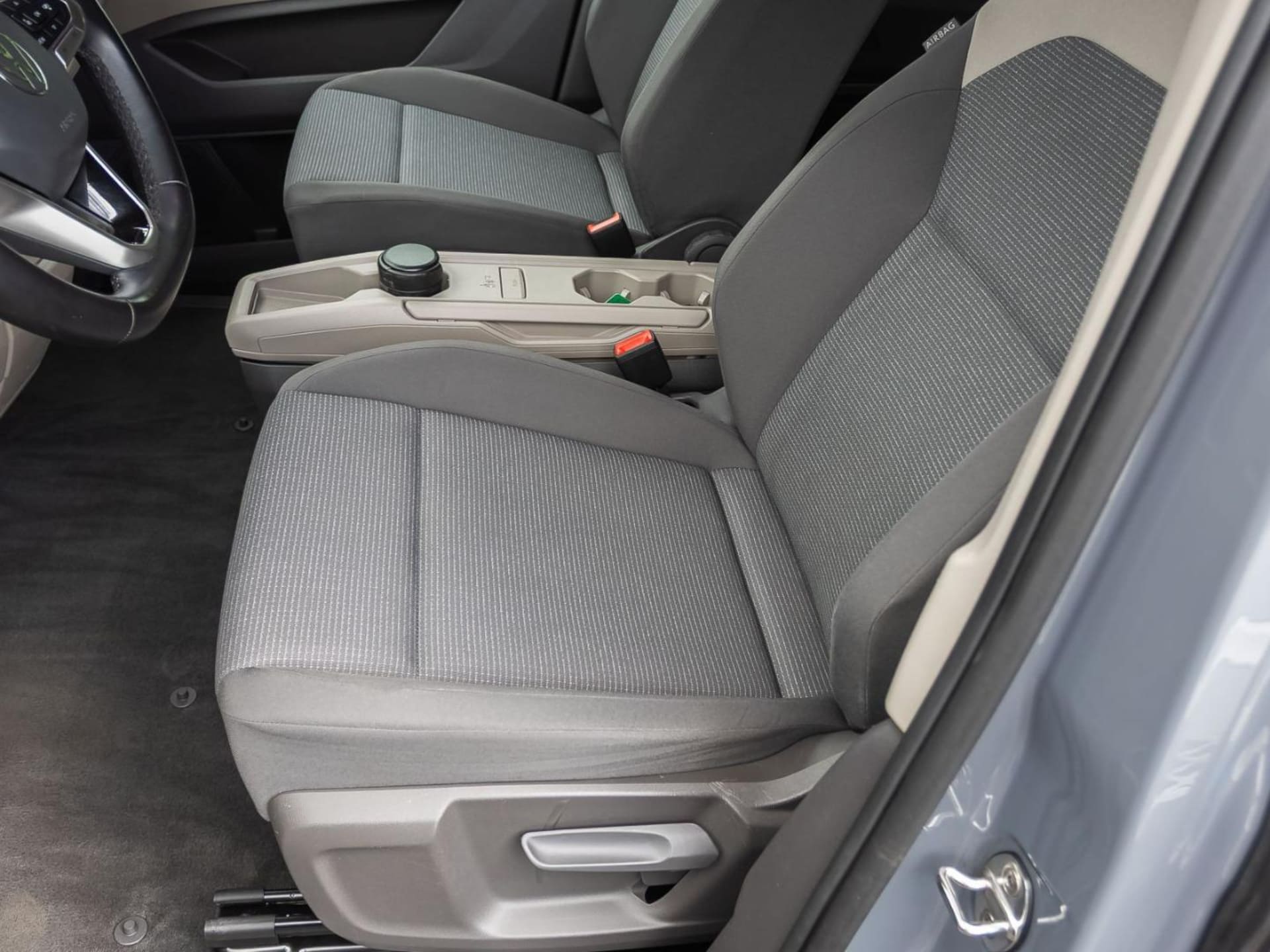 Volkswagen Multivan Basis-Modell