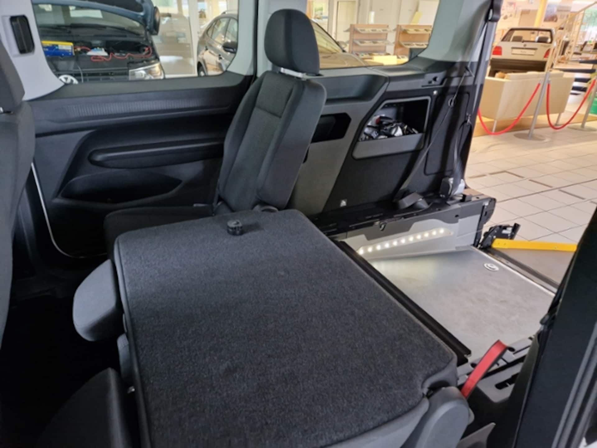 Volkswagen Caddy Maxi Basis-Modell