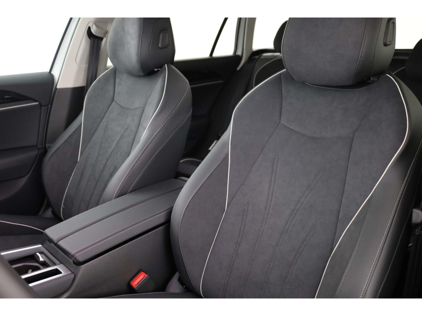 Volkswagen Passat – Bild 9