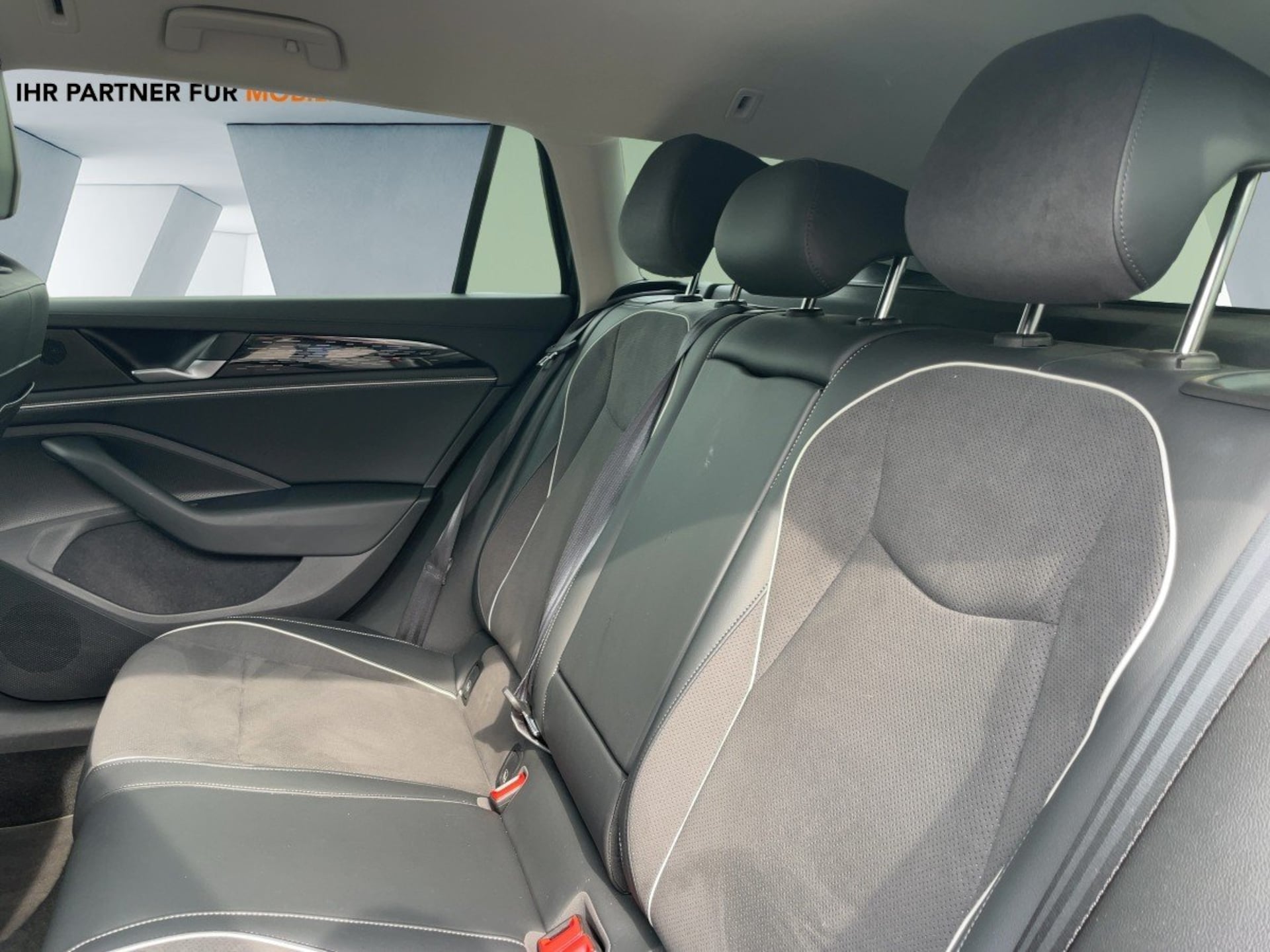 Volkswagen Passat Business