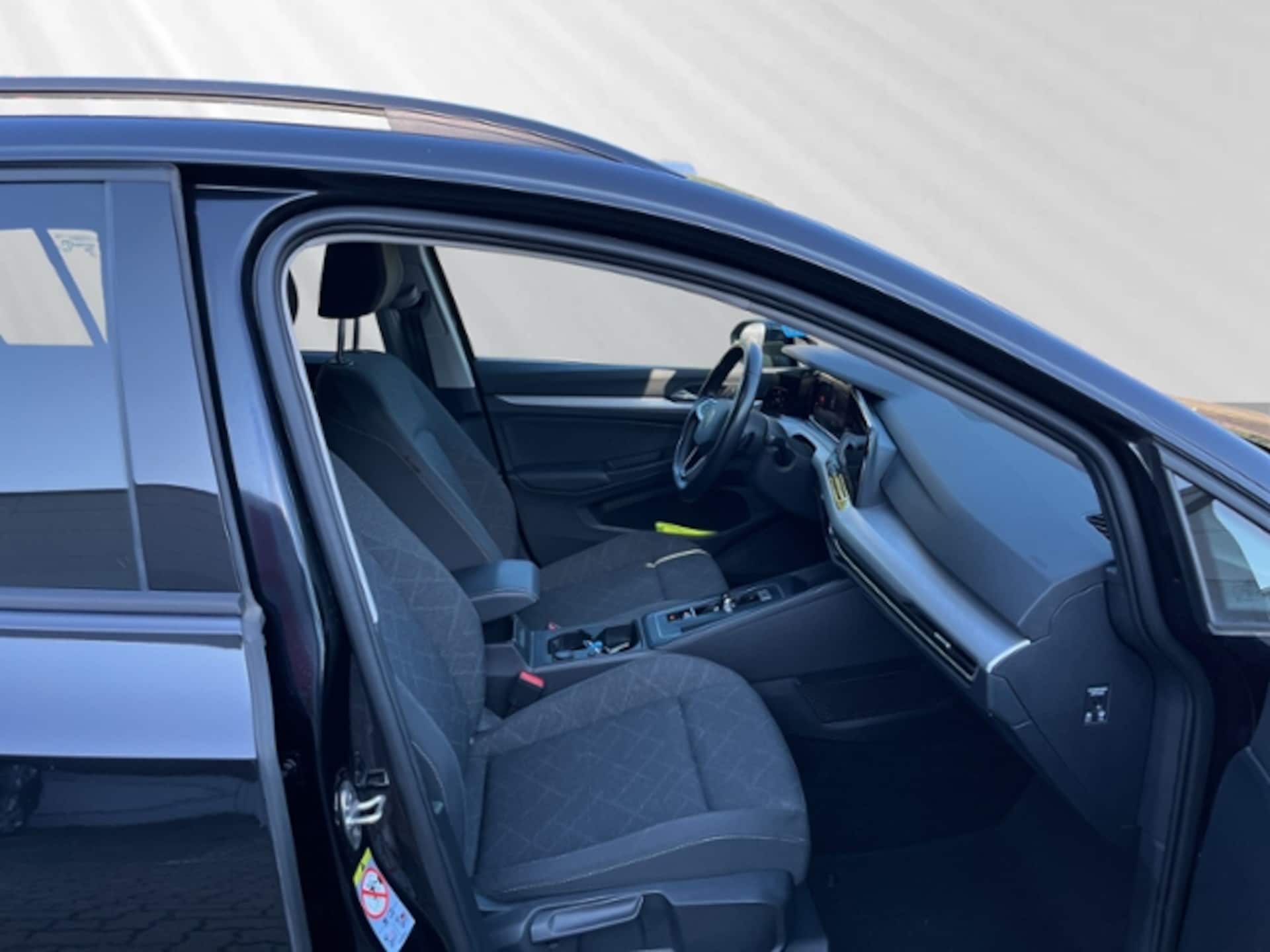 Volkswagen Golf Variant Life