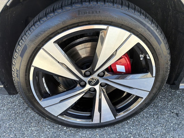 2025 Audi SQ5
