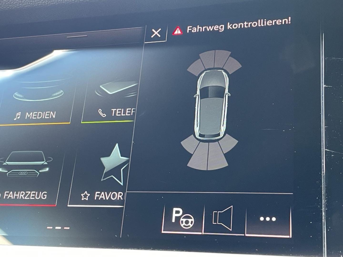 Bild über Audi A3 Sportback advanced 35 TFSI S tronic - für weitere Informationen kontaktieren Sie den Audi Partner
