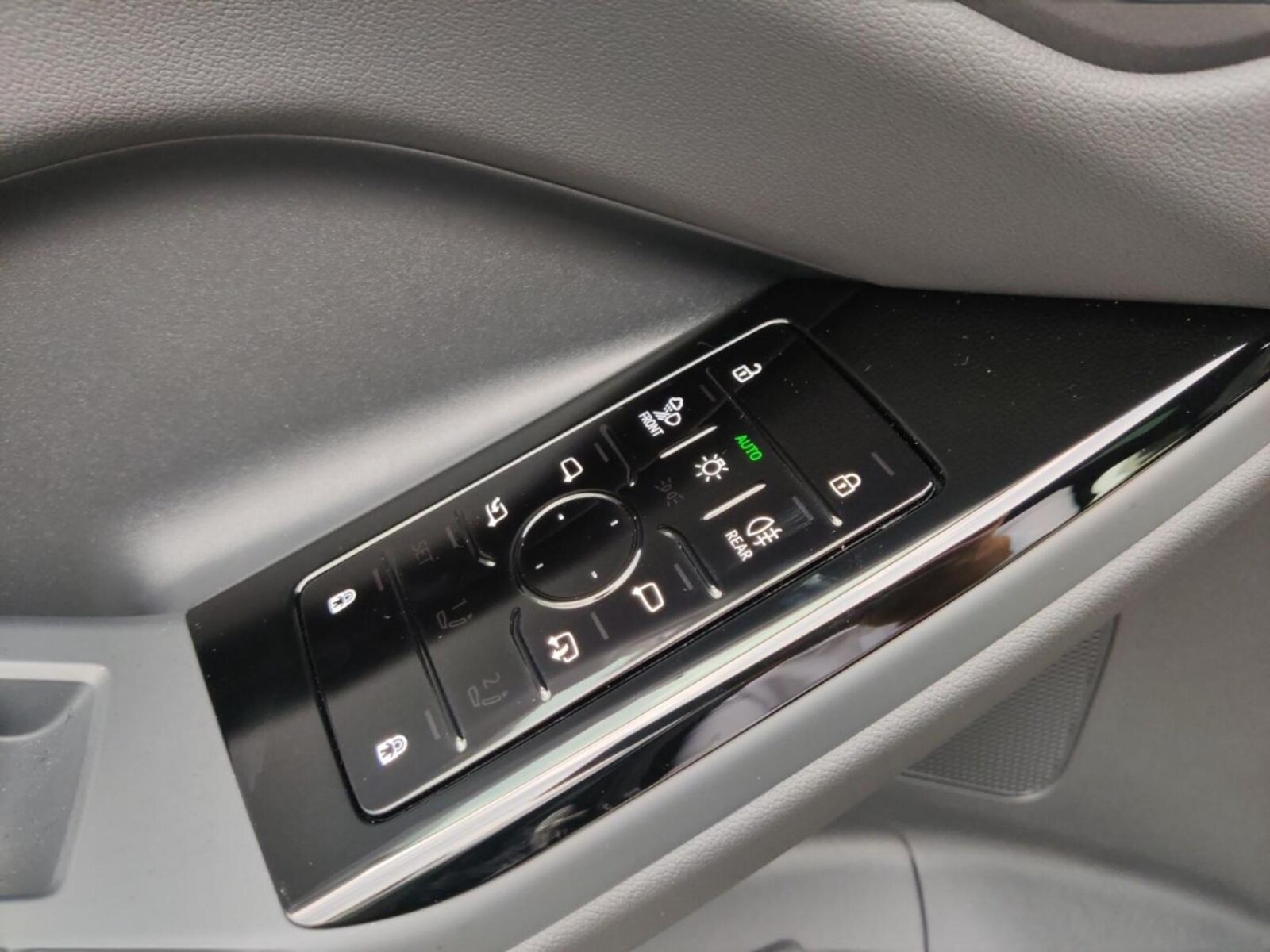 Audi Q6 Sportback e-tron – Bild 15