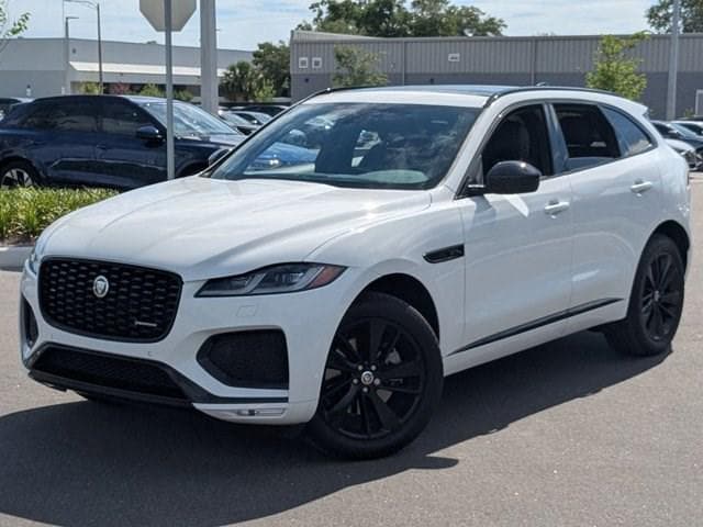 2024 Jaguar F-PACE P250 R-Dynamic S's photo