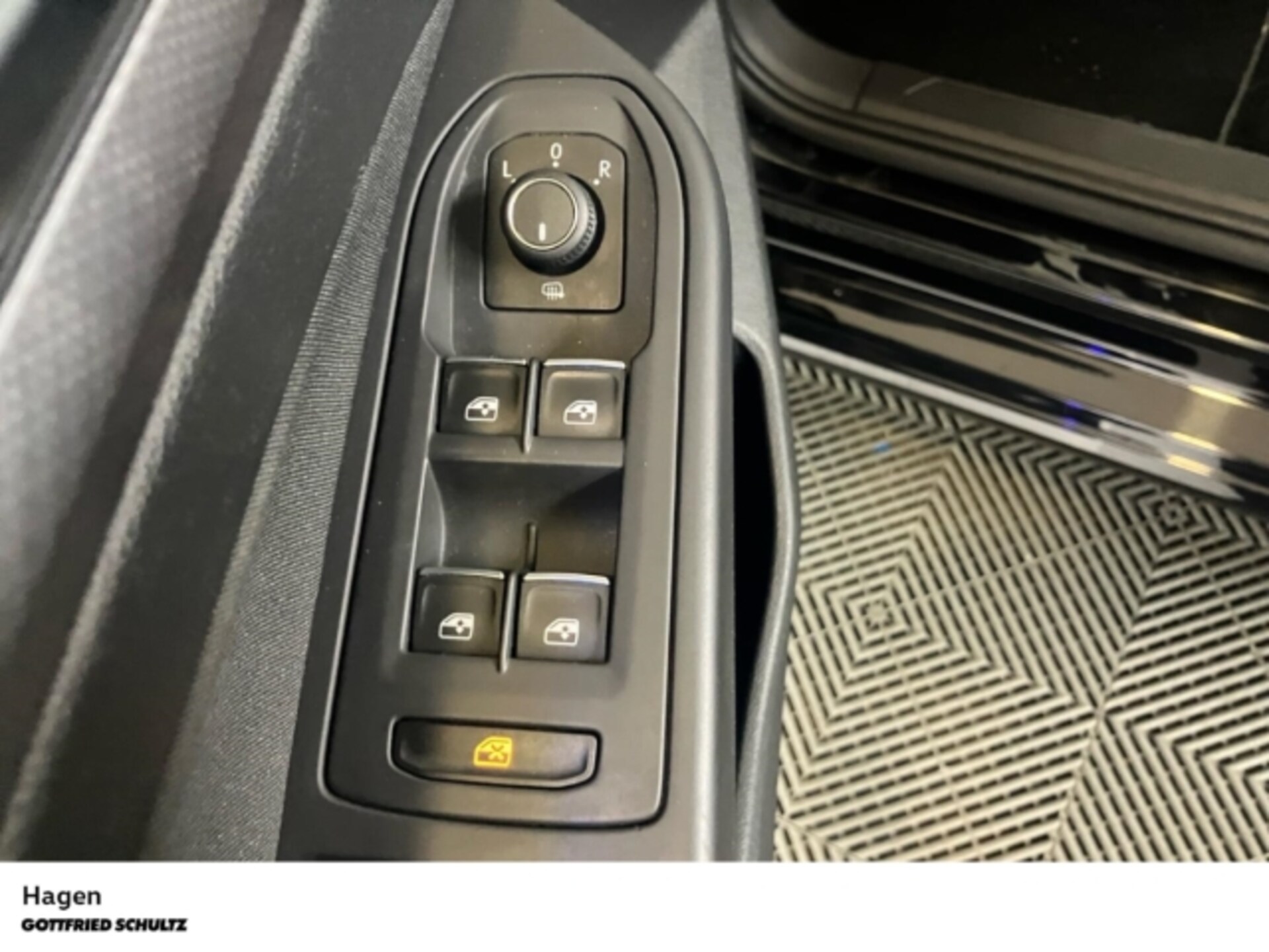 Volkswagen Golf Active