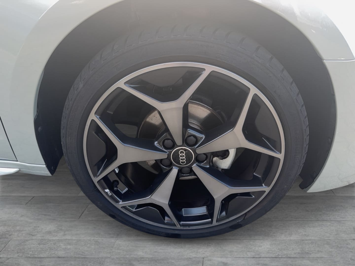 Bild über Audi A1 Sportback S line 25 TFSI S tronic - für weitere Informationen kontaktieren Sie den Audi Partner