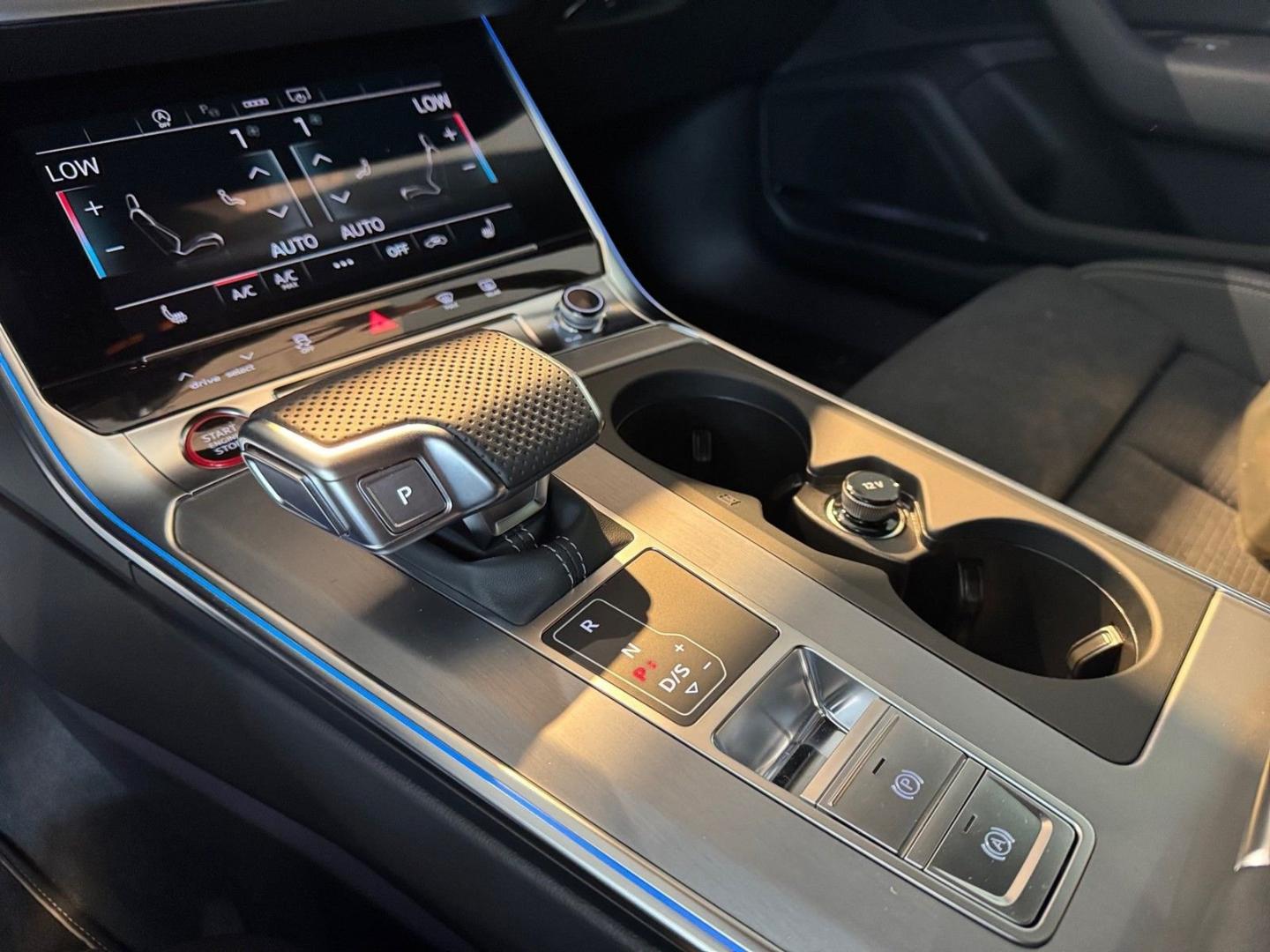Image about Audi S6 Avant S6 Avant sport attitude TDI 253 kW (344 CV) tiptronic