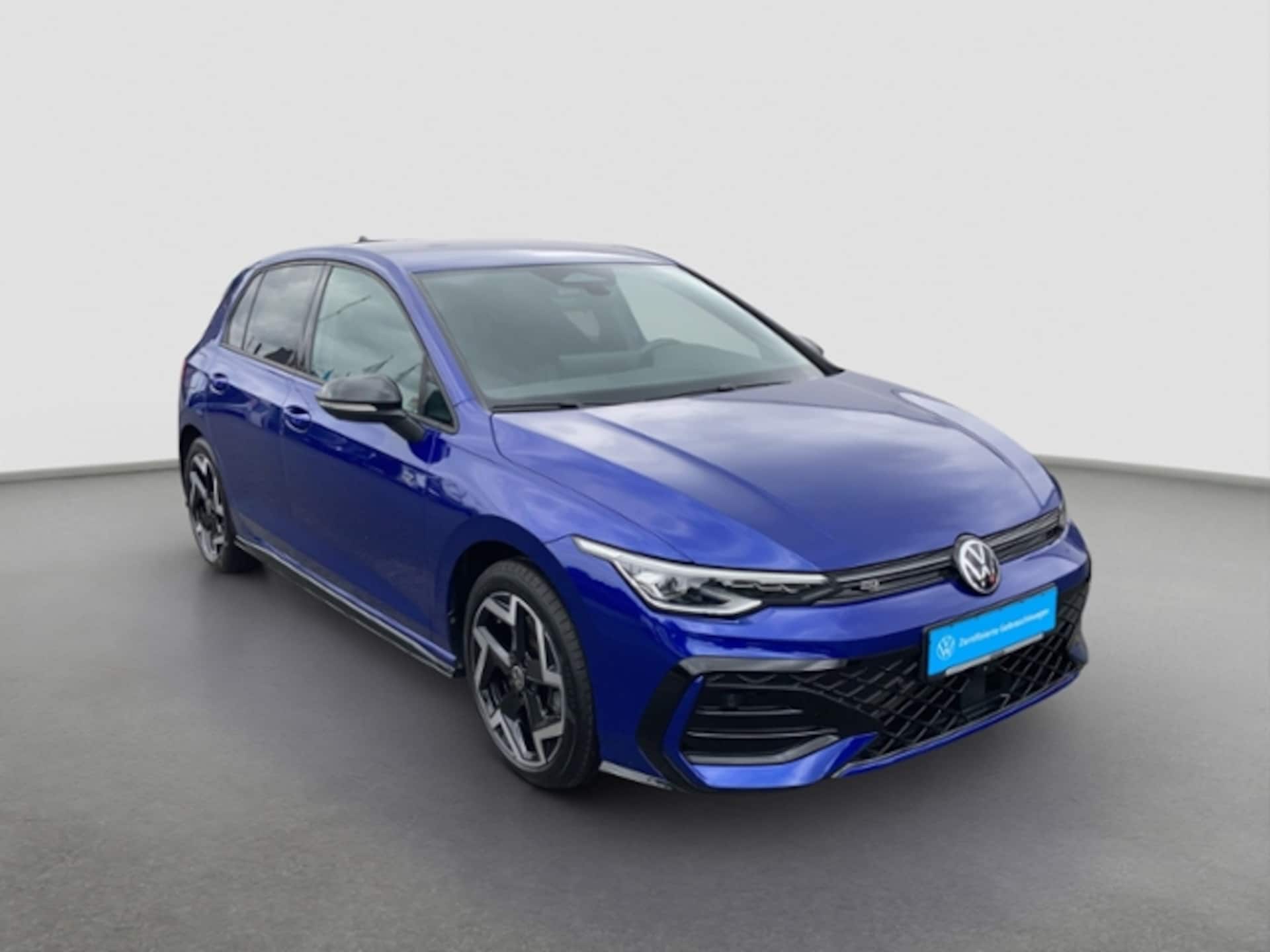 Volkswagen Golf R-Line