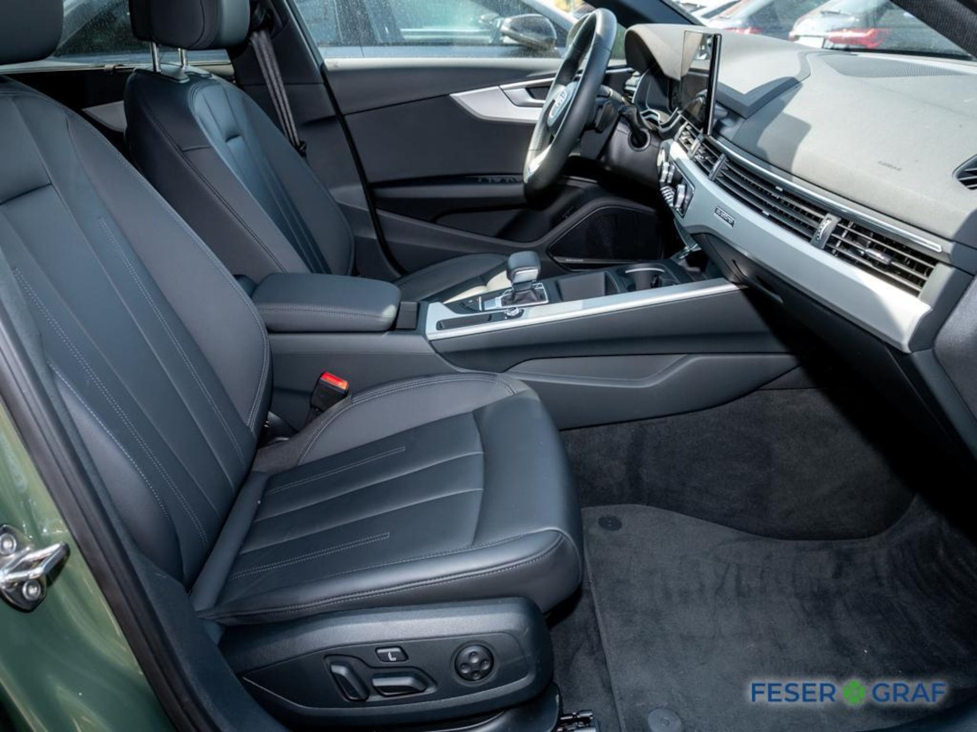 Audi A4 Avant S line