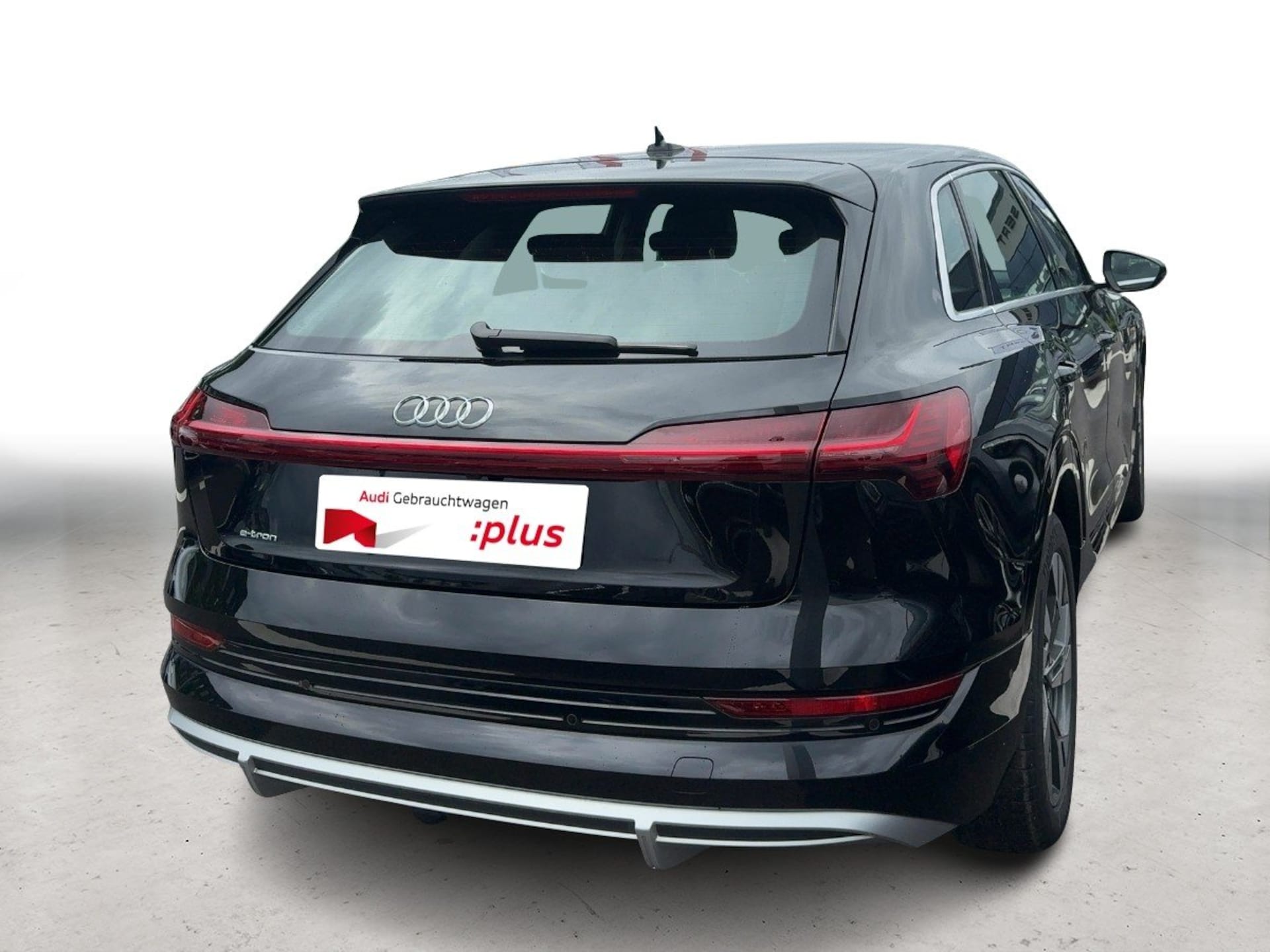 Audi e-tron S line