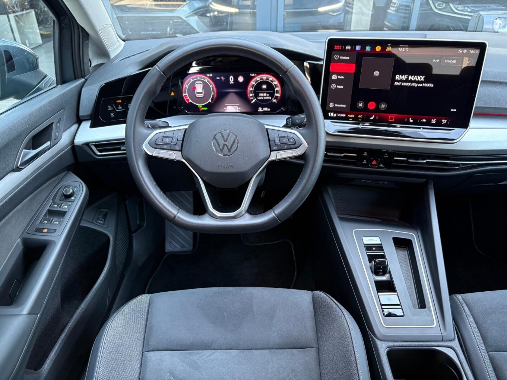 Volkswagen Golf Variant Life