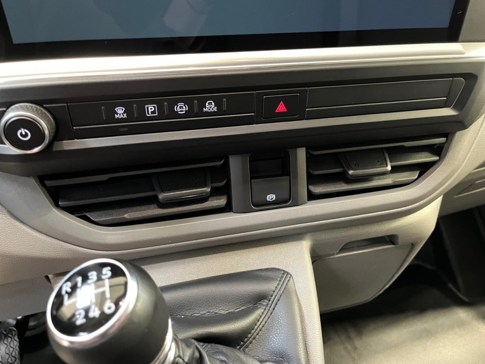 Volkswagen Transporter Kasten kurzer Radstand