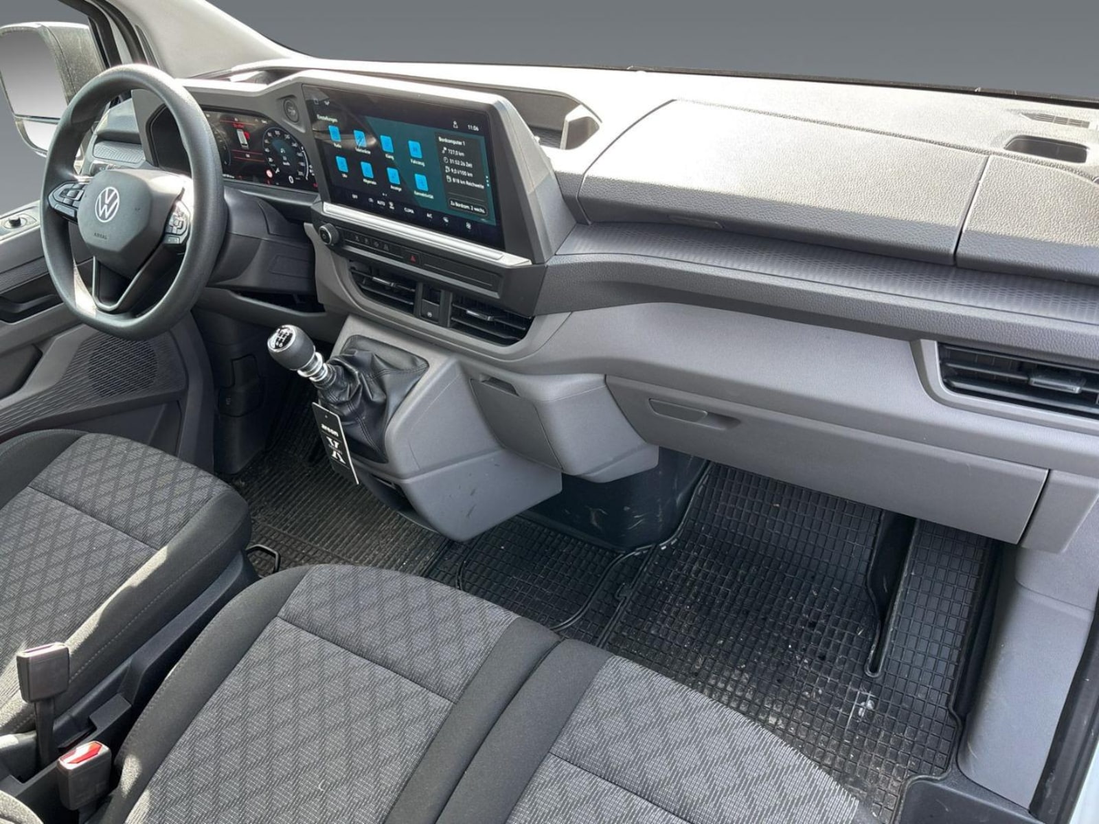 Volkswagen Transporter Kasten langer Radstand – Bild 7