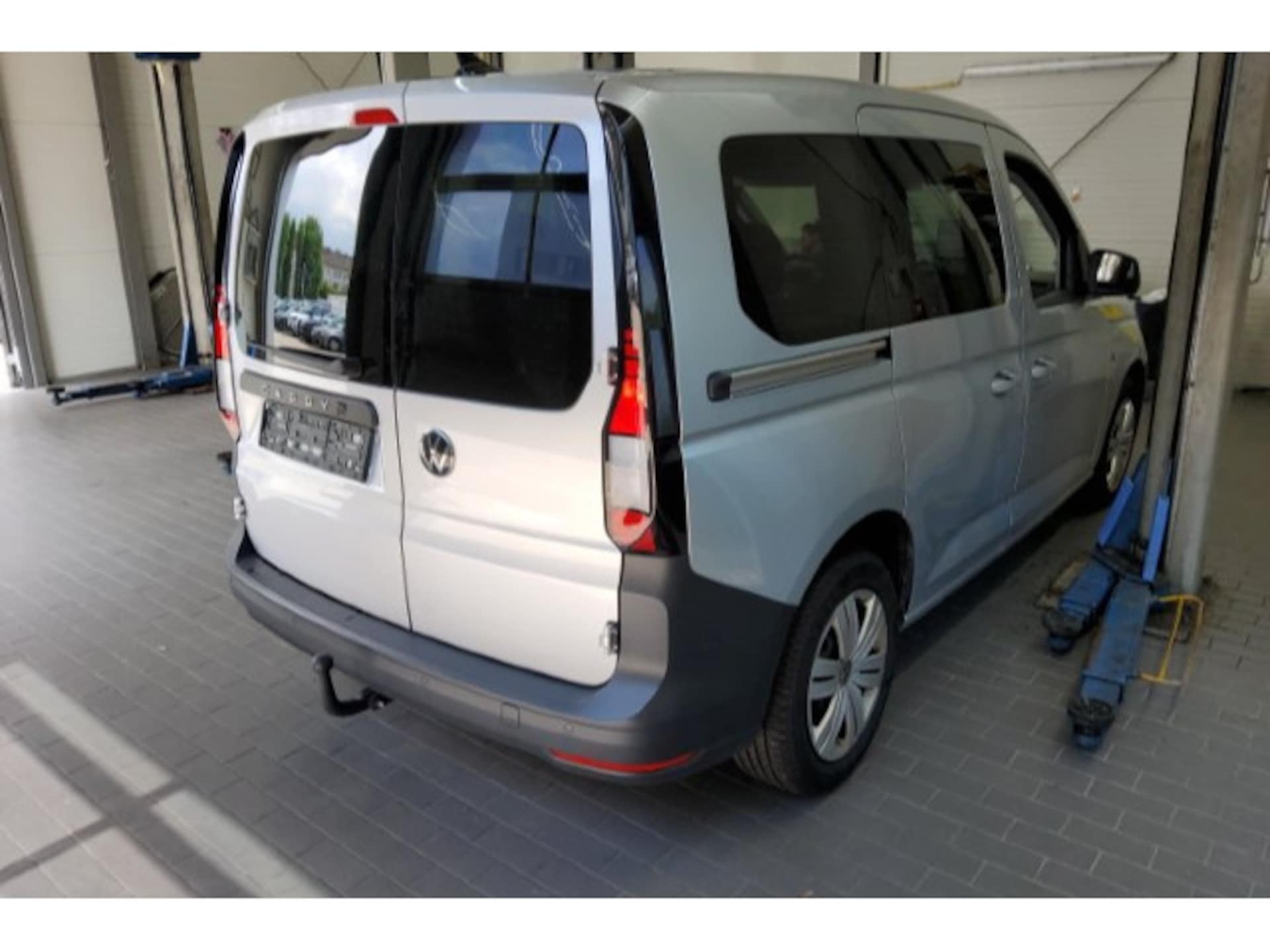 Volkswagen Caddy Basis-Modell