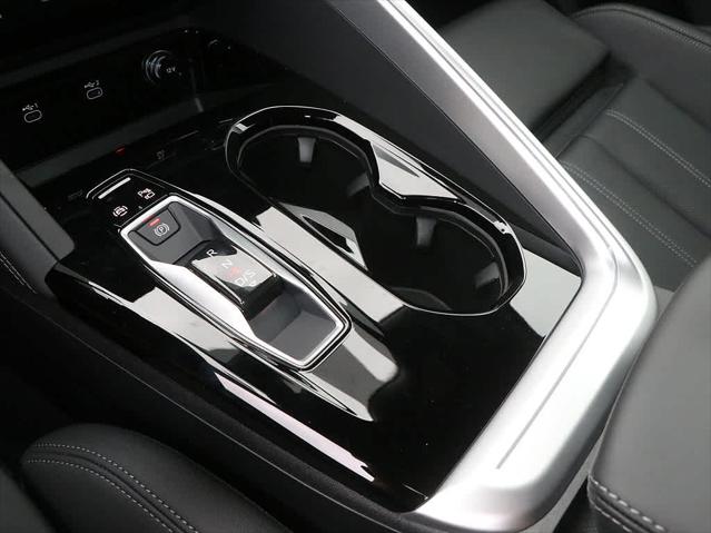 2025 AUDI Q5 - Image 24