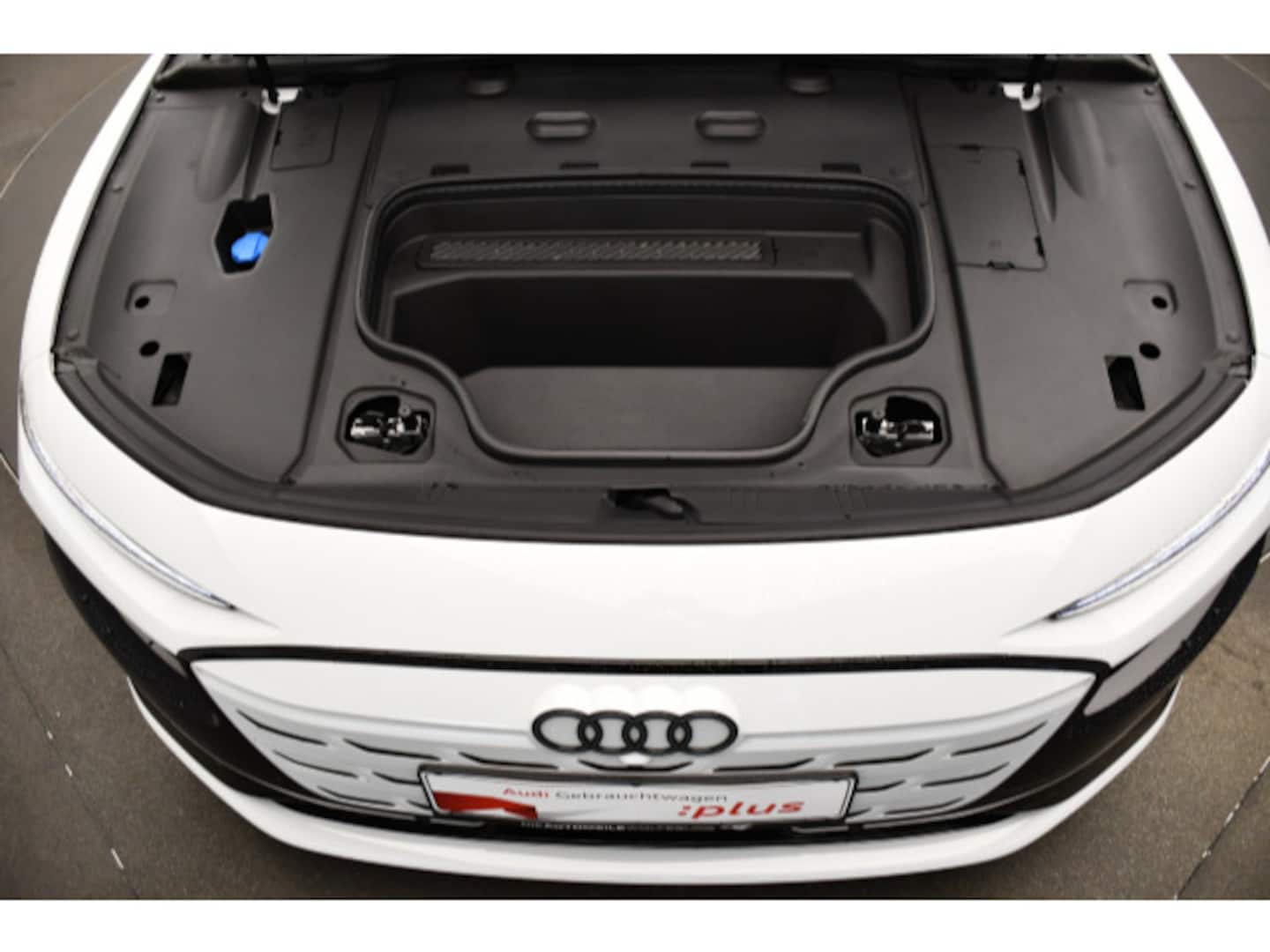 Bild über Audi A6 Avant e-tron e-tron - für weitere Informationen kontaktieren Sie den Audi Partner