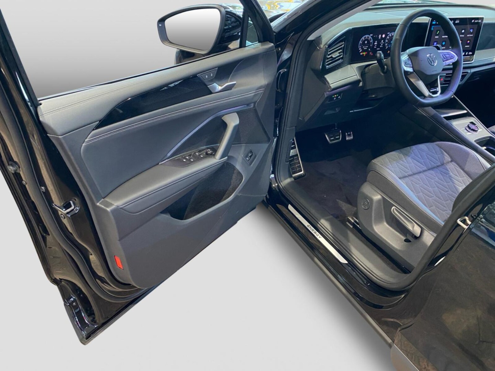 Volkswagen Tiguan – Bild 13
