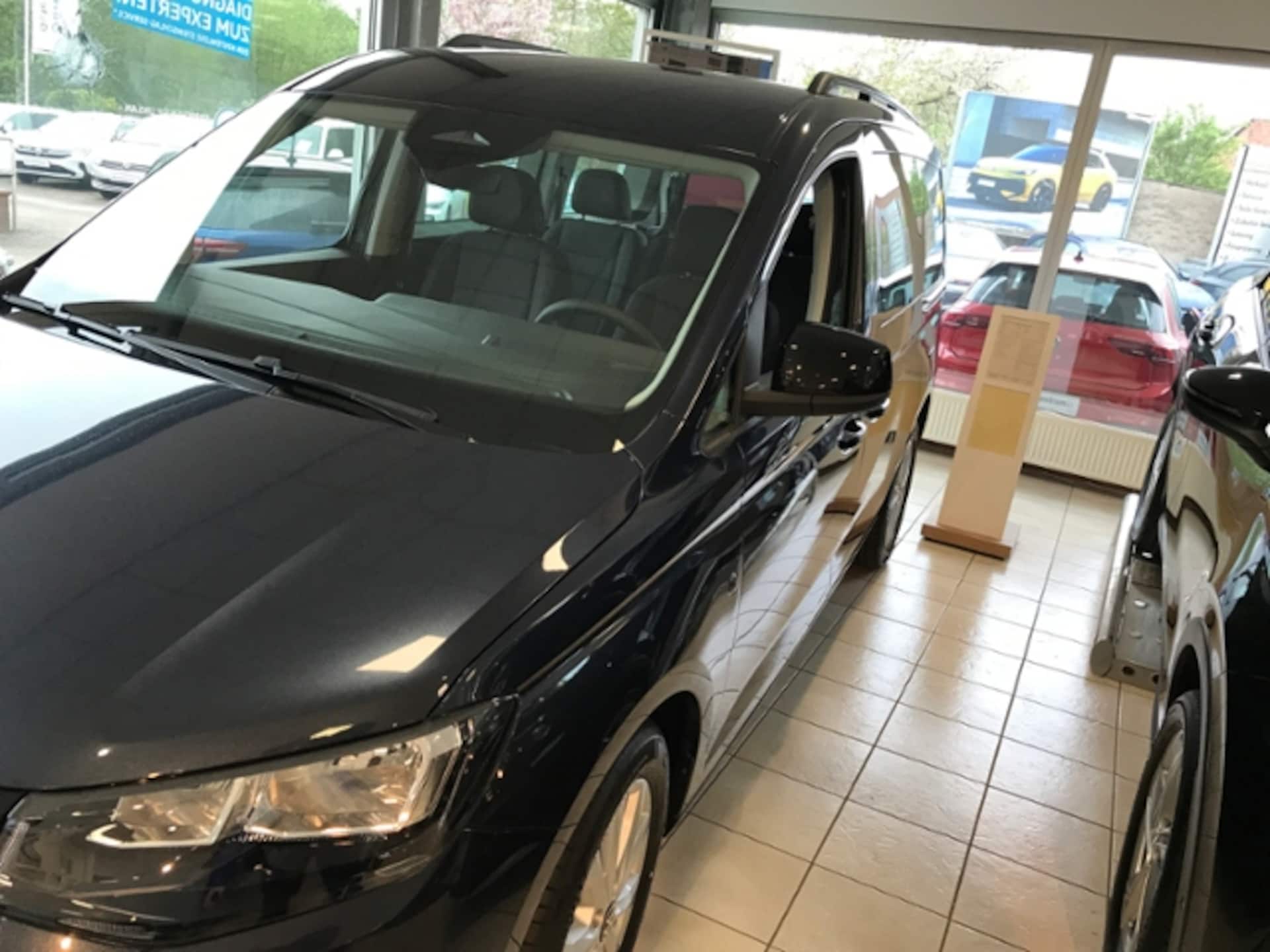 Volkswagen Caddy Maxi Basis-Modell