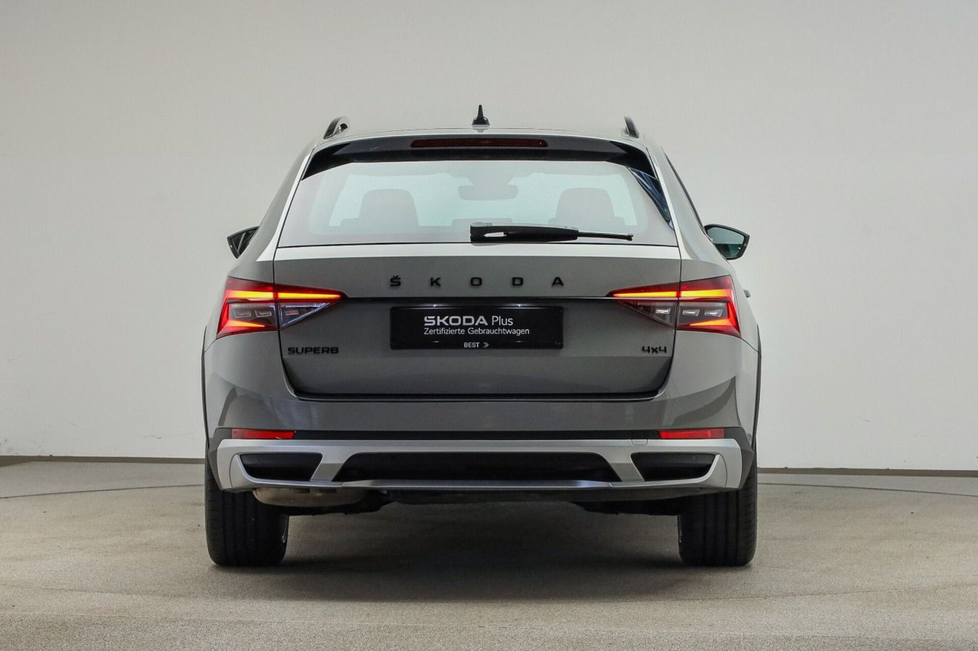 Skoda Superb Combi Scout
