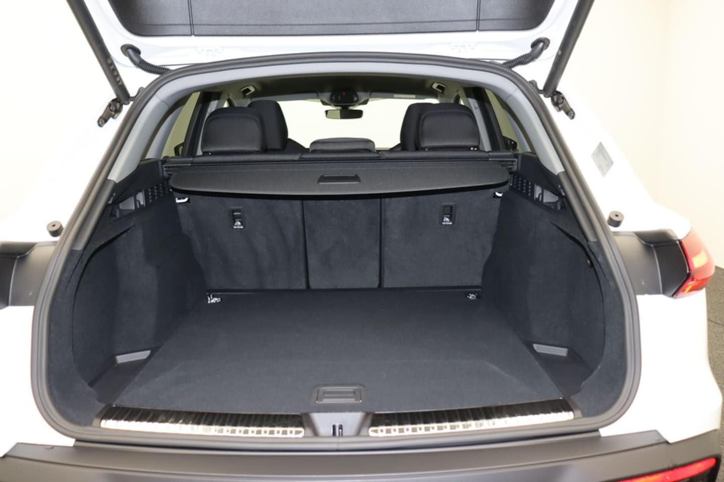 Bild über Audi Q5 SUV TDI quattro 150 kW S tronic - für weitere Informationen kontaktieren Sie den Audi Partner
