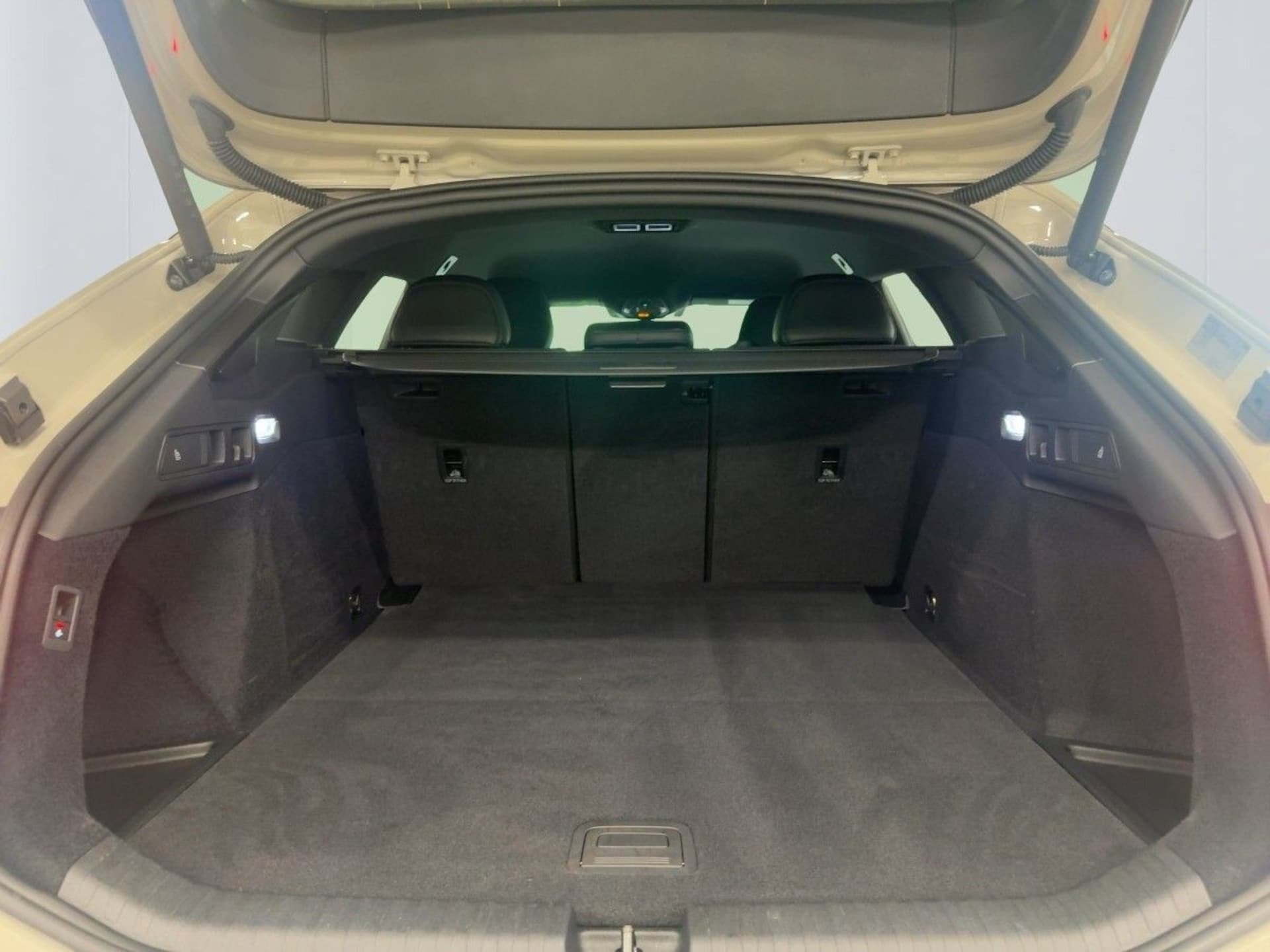 Audi A6 Avant e-tron