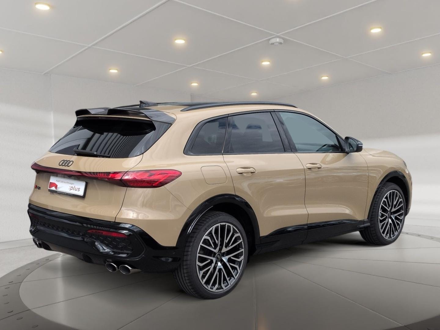 Bild über Audi SQ5 SUV edition one mit Akzenten mythosschwarz TFSI 270 kW S tronic - für weitere Informationen kontaktieren Sie den Audi Partner