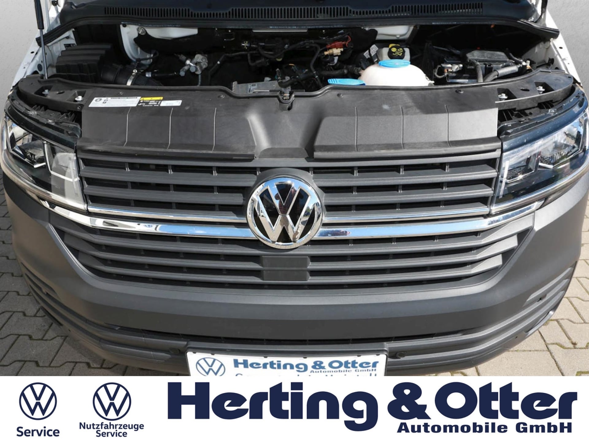 Volkswagen T6.1 Transporter Kombi langer Radstand