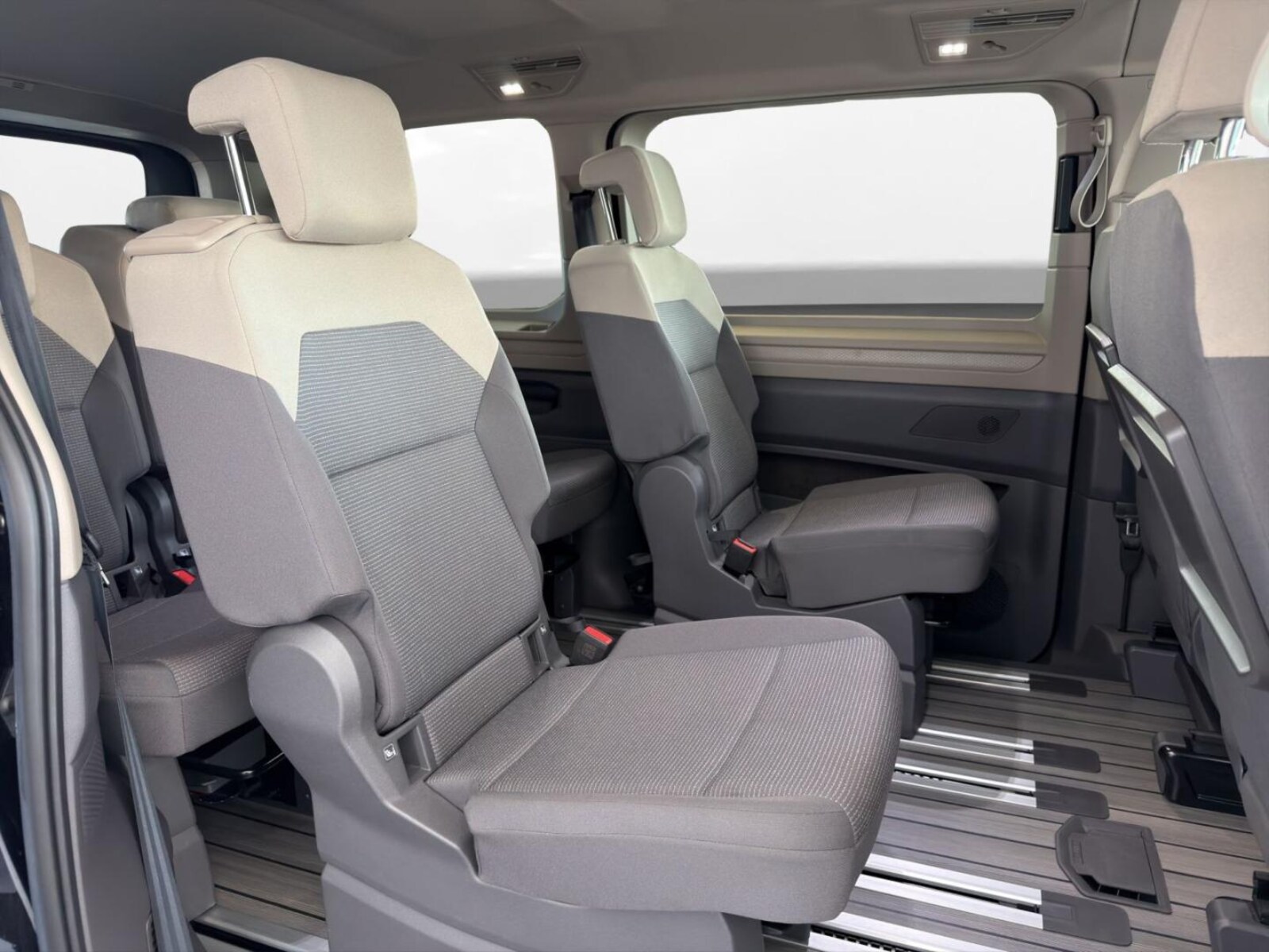 Volkswagen Multivan Langversion – Bild 11