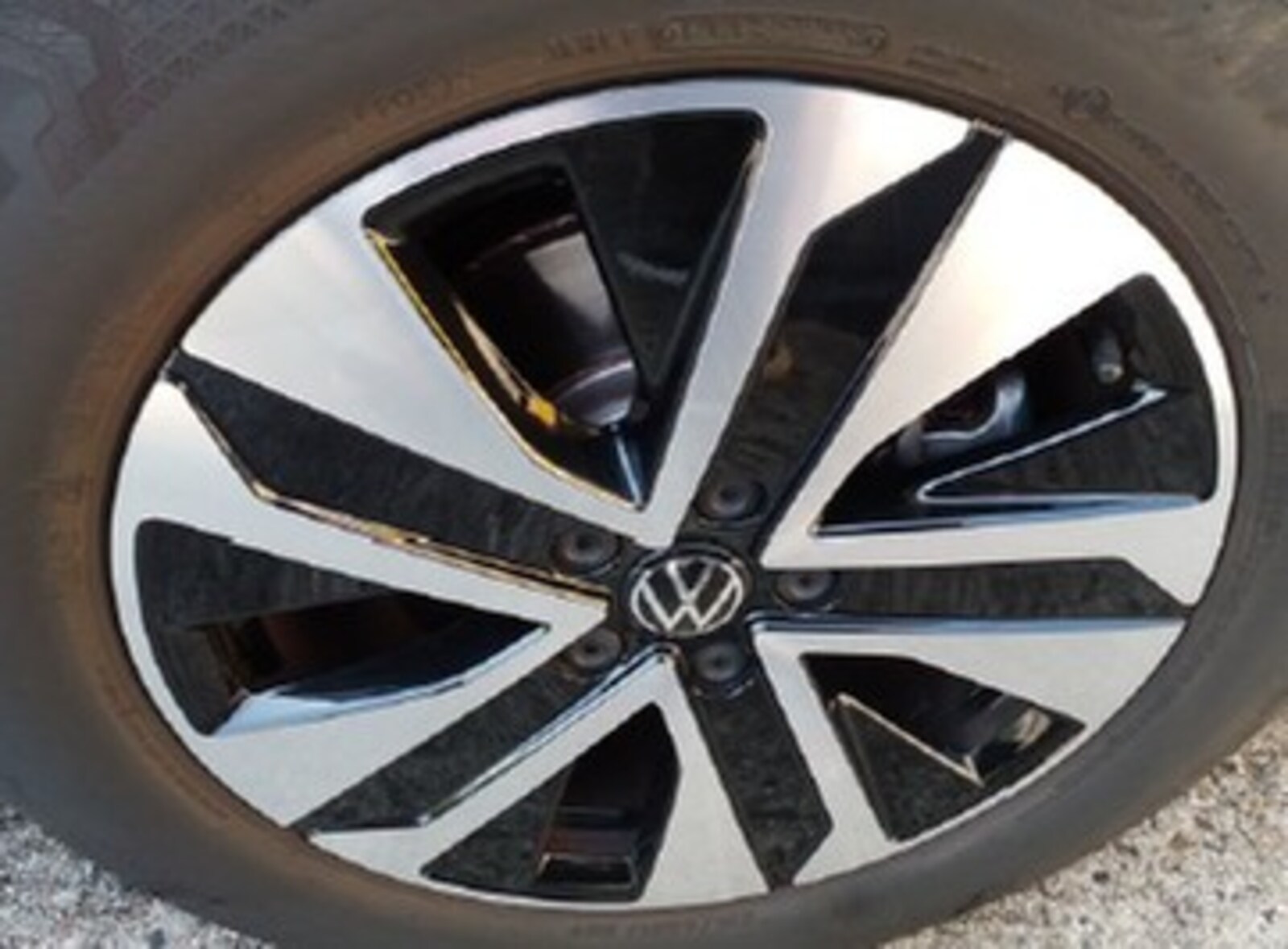Volkswagen Tiguan – Bild 6