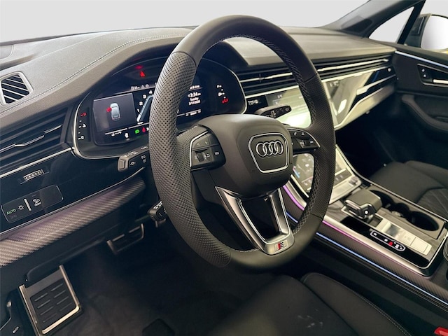 2026 Audi SQ7 Premium Plus - Photo 9