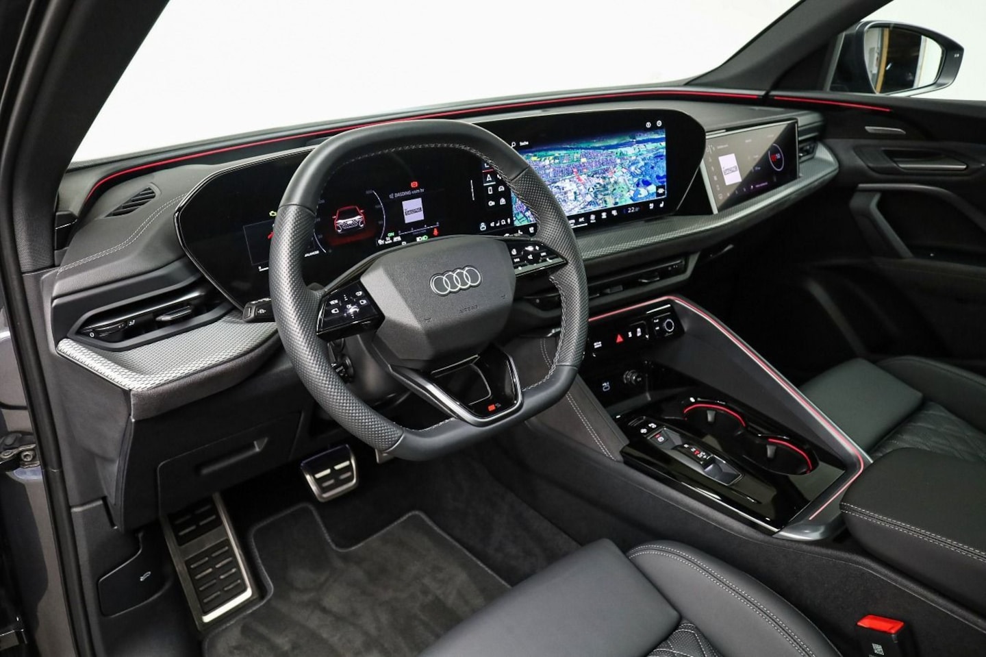 Bild über Audi Q5 SUV TDI quattro 150 kW S tronic - für weitere Informationen kontaktieren Sie den Audi Partner