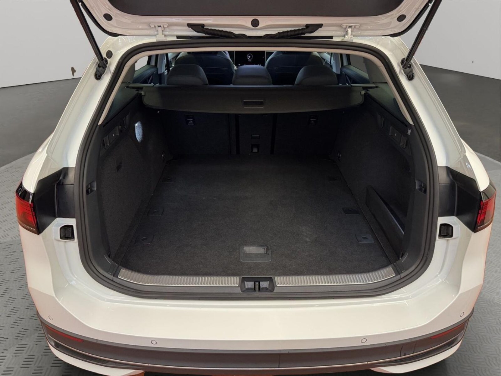 Volkswagen Passat – Bild 16