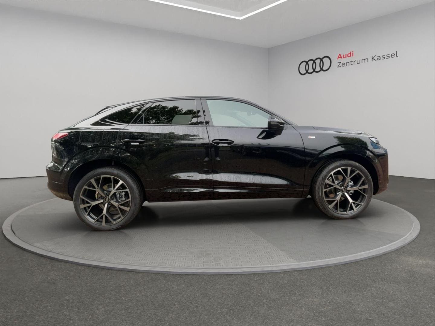 Bild über Audi Q3 Sportback TFSI 110 kW S tronic - für weitere Informationen kontaktieren Sie den Audi Partner