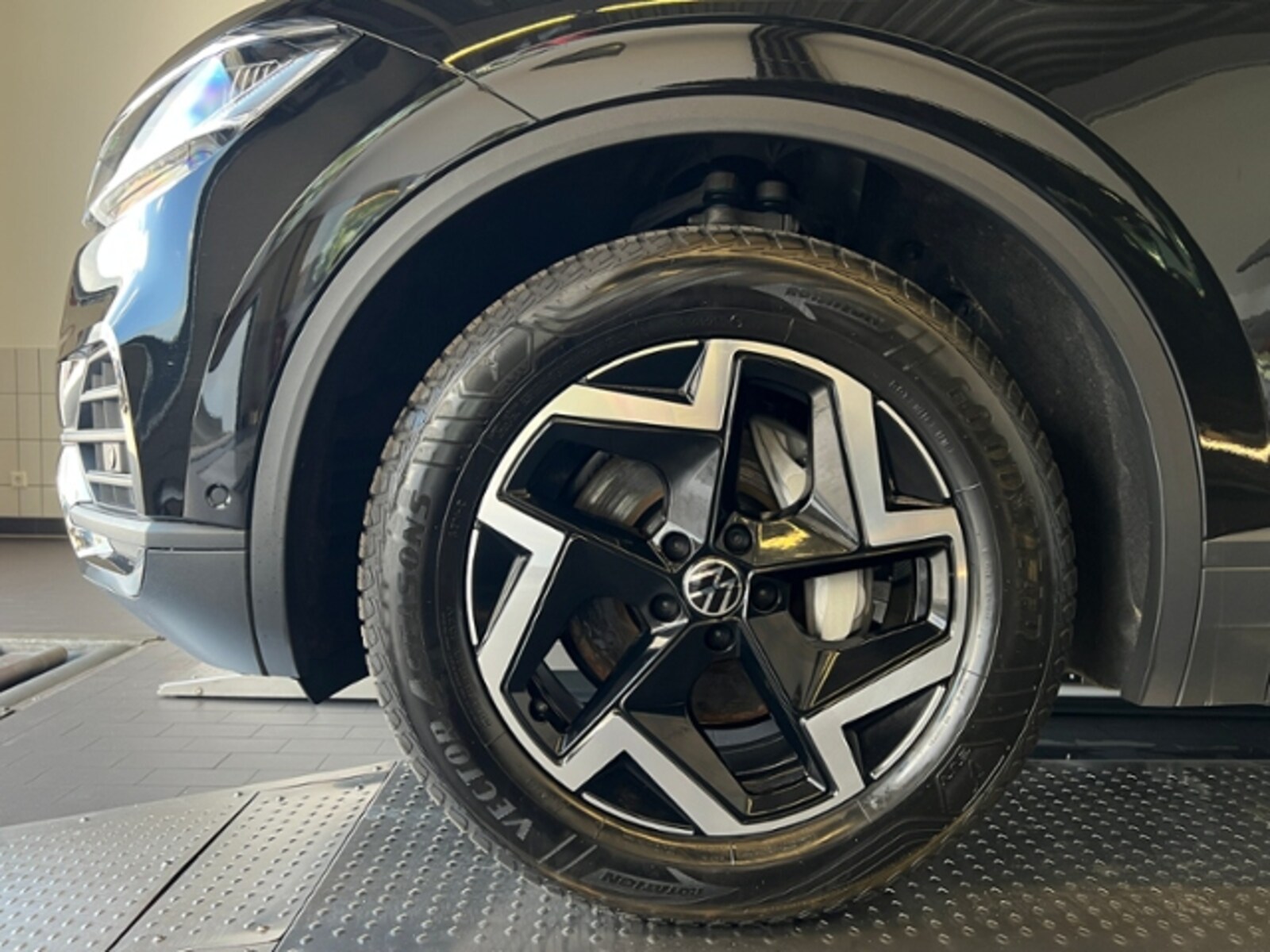 Volkswagen Touareg – Bild 5