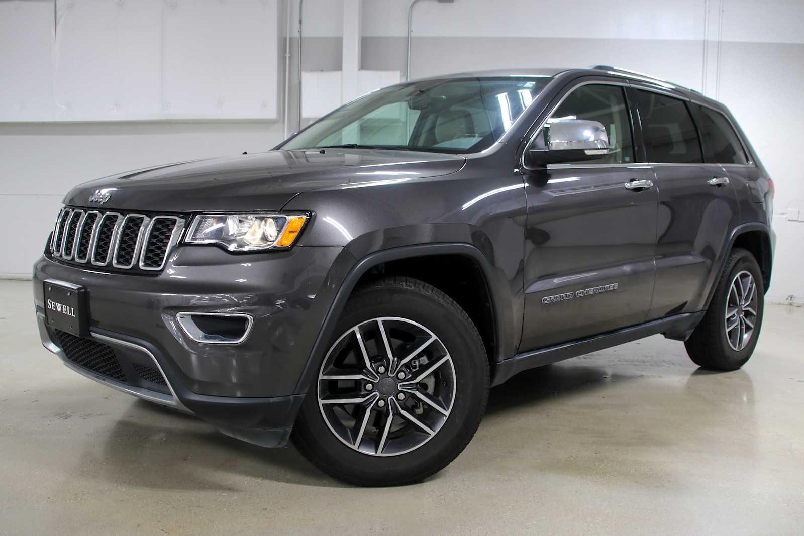 2019 Jeep Grand Cherokee Limited's photo