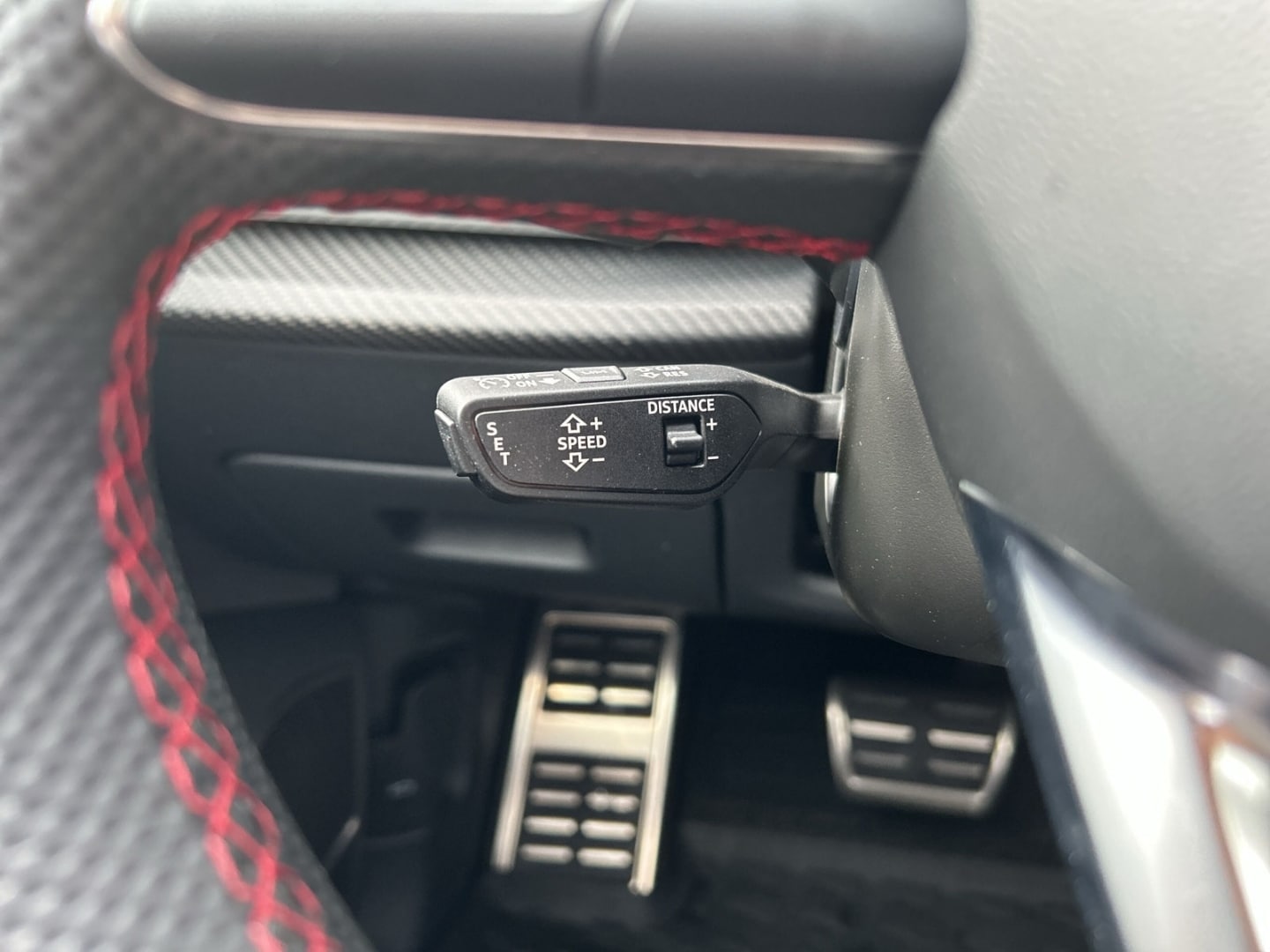 Bild über Audi SQ7 SUV TFSI quattro tiptronic - für weitere Informationen kontaktieren Sie den Audi Partner