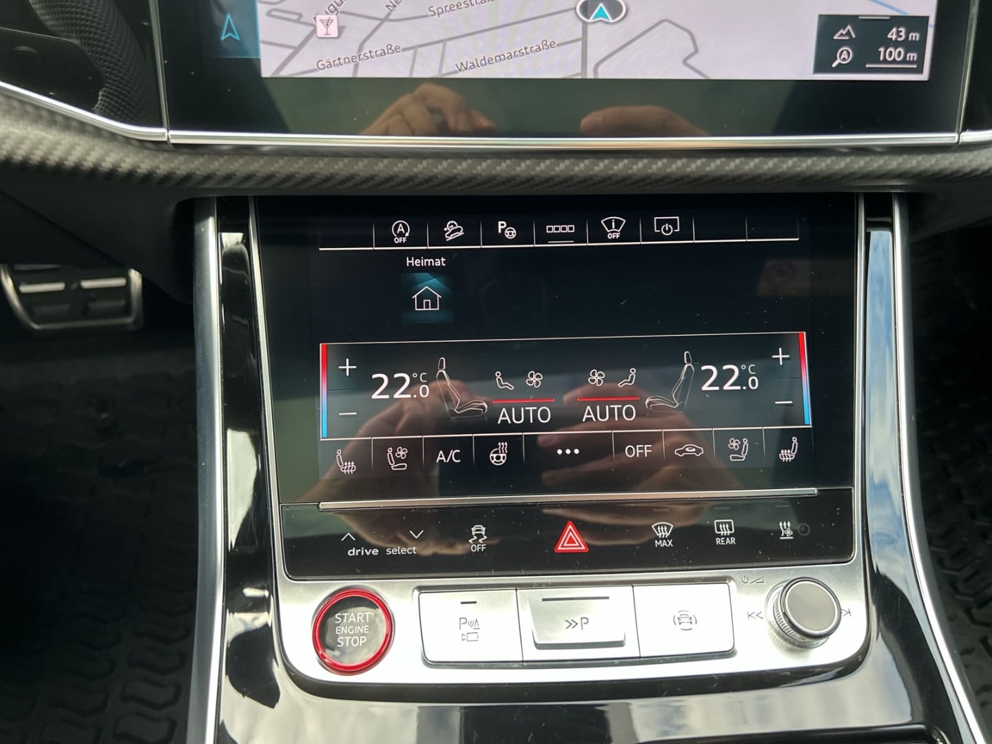Bild über Audi SQ7 SUV TFSI quattro tiptronic - für weitere Informationen kontaktieren Sie den Audi Partner